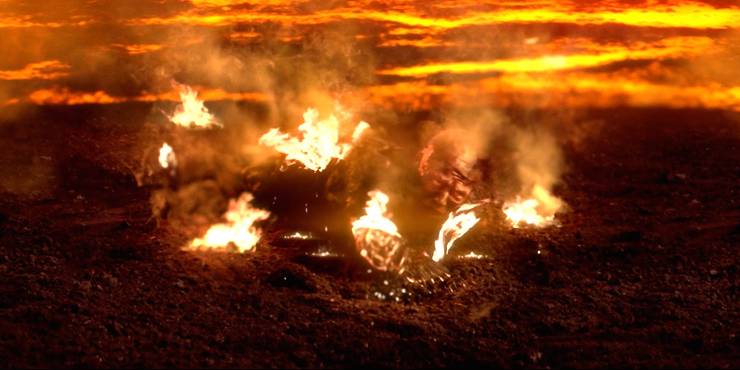 Anakin Skywalker in fiamme in Star Wars Revenge of the Sith