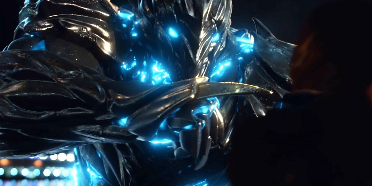 watch-as-flash-faces-the-wrath-of-savitar-screen-rant