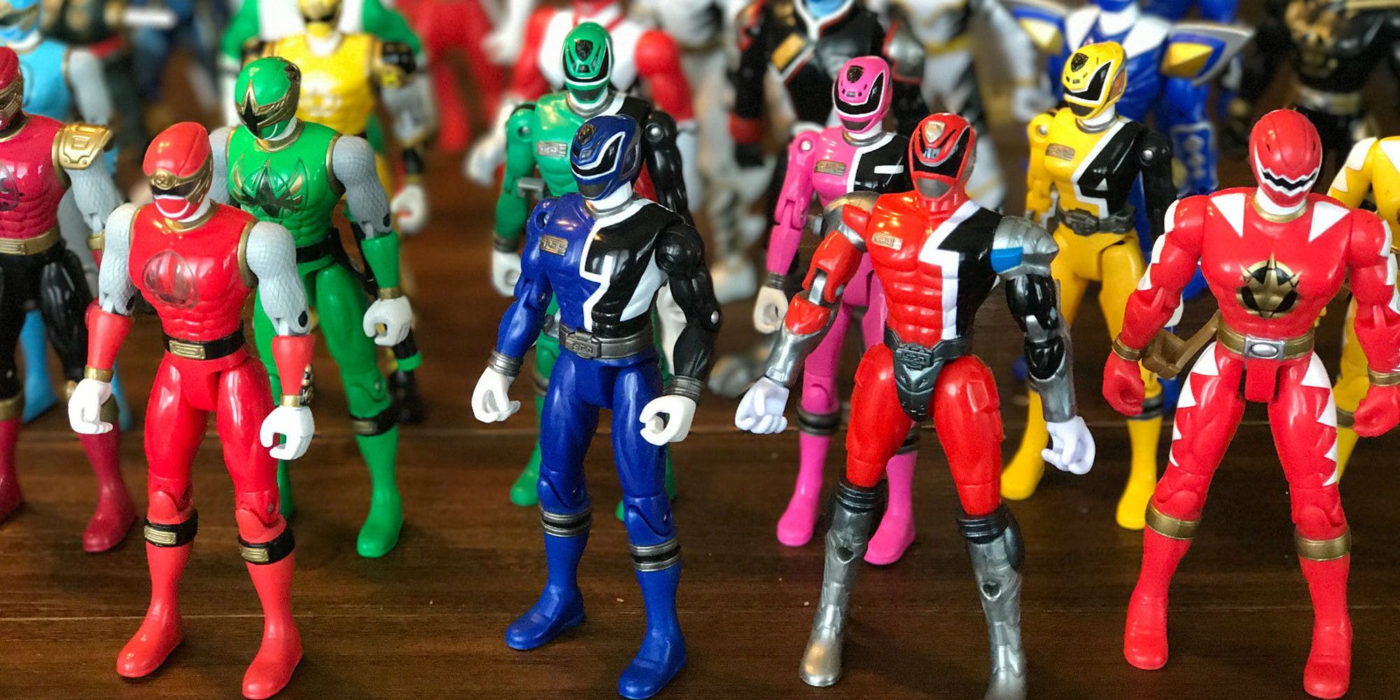 Hasbro Nabs Rights To All Power Rangers Toys Screen Rant