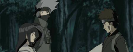 Hinata und Kakashi sprechen mit Kiba im Wald in Naruto Shippuden