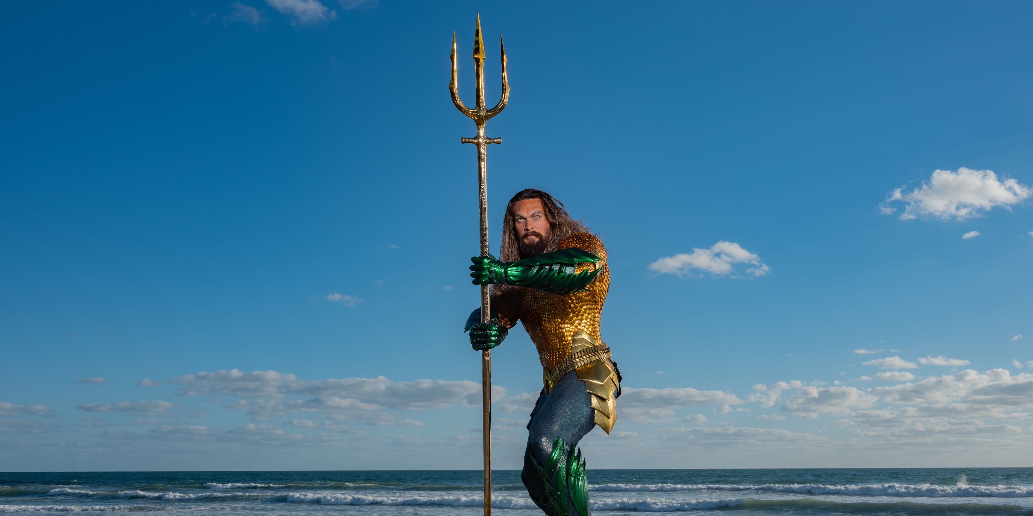 Detailed Look At Classic Aquaman Costume Revealed In Wax 