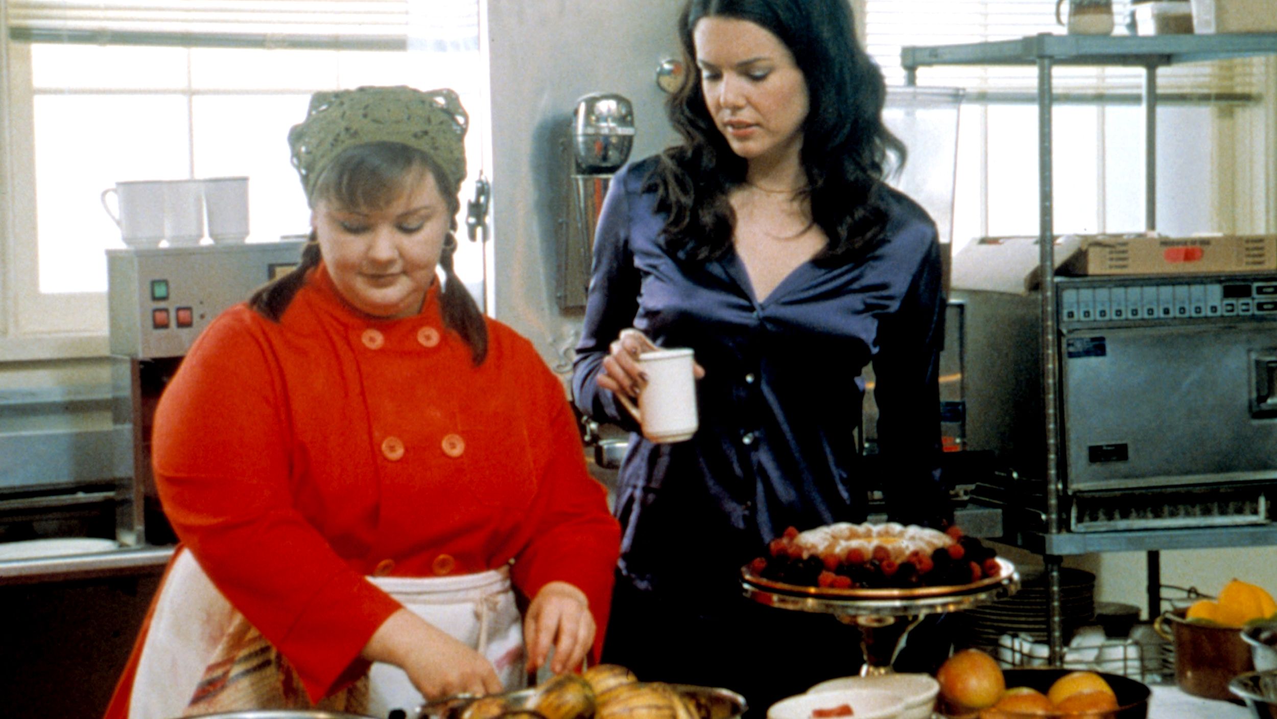 Gilmore Girls 10 Crazy Fan Theories That Are Impossible (And 10 That Should Have Been True)