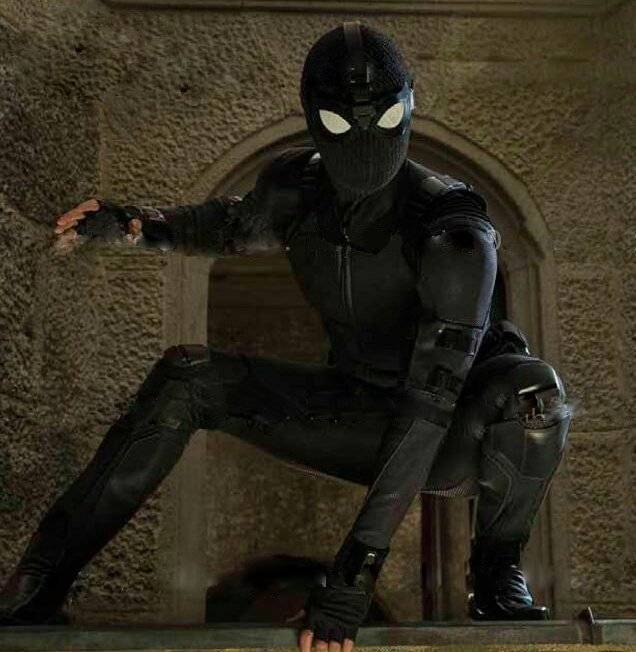 Spider-man : Far From Home - Page 2 Spider-Man-Far-From-Home-Stealth-Suit