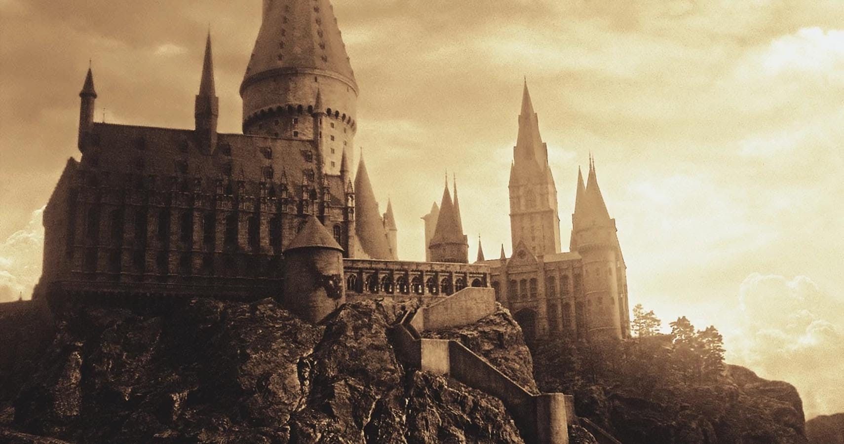 Harry Potter 12 Facts About The Hogwarts Castle The Movies Leave Out