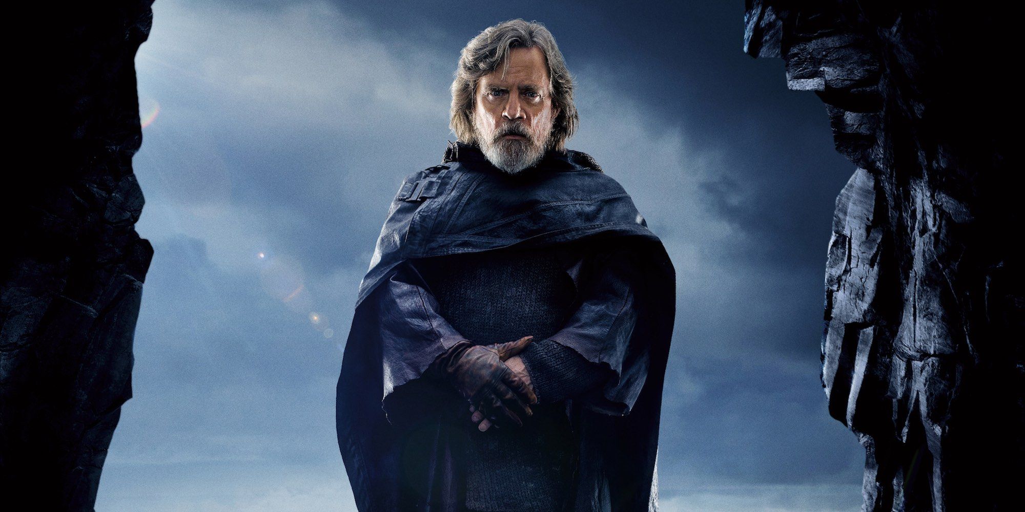 Mark Hamill Toys With Fans On Star Wars The Rise Of Skywalker Title