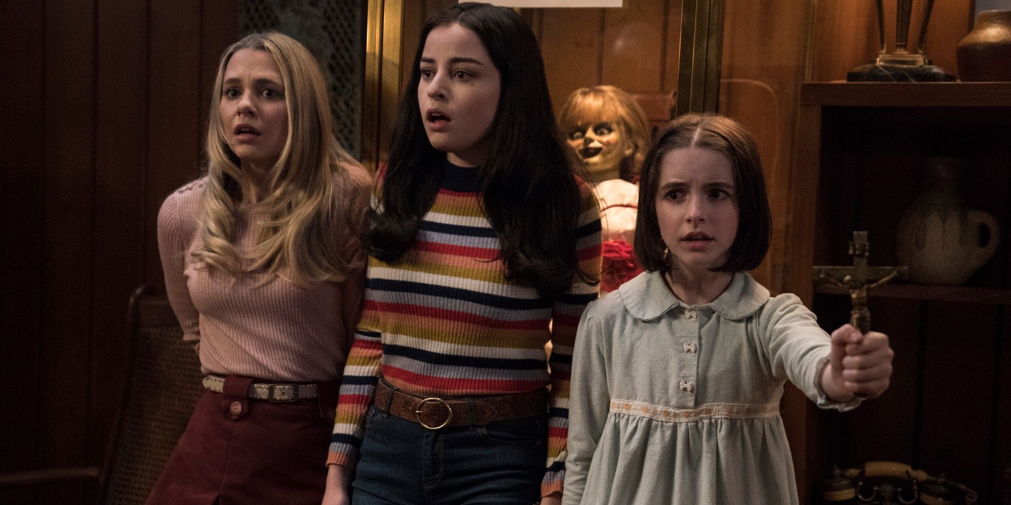 Mckenna Grace in movie "Annabelle Comes Home"