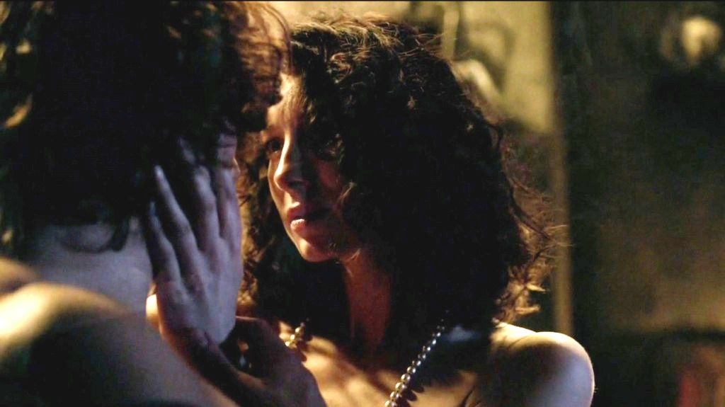 Outlander 10 Facts About Jamie And Claire From The Books The Show Leaves Out