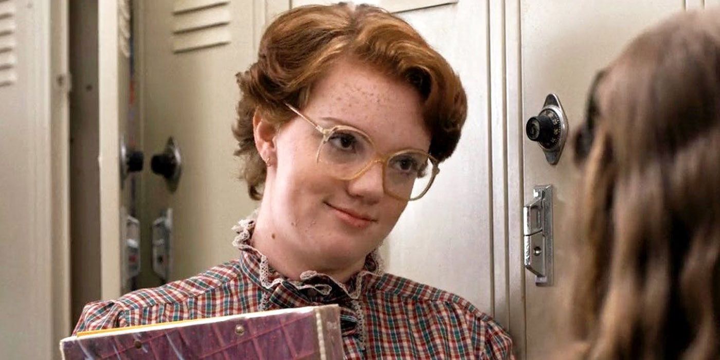 Stranger Things Barb In Hallway