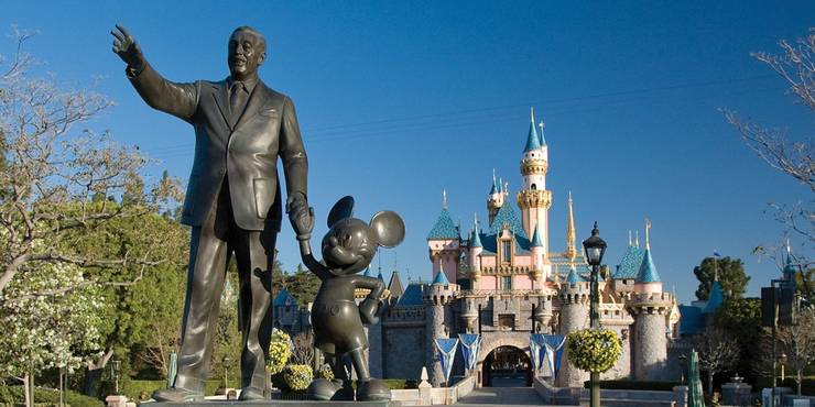Disneyland Walt Mickey Mouse.jpg?q=50&fit=crop&w=740&h=370&dpr=1