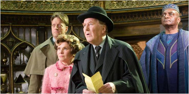 Harry Potter 10 Unanswered Questions We Still Have About The Minister For Magic Position Harry Potter 10 Unanswered Questions We Still Have About The Minister For Magic Position