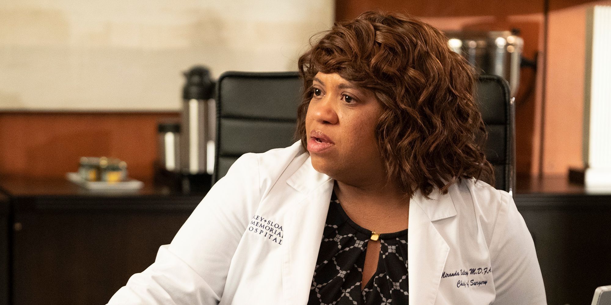 Greys Anatomy 10 Of The Worst Things Miranda Bailey Has Ever Done