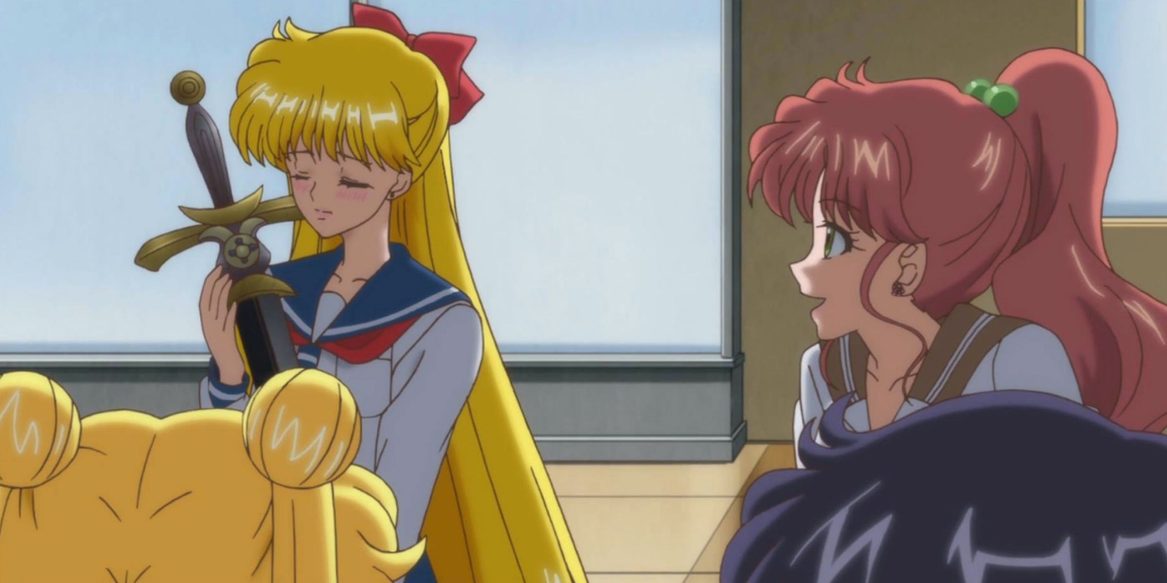 Minako-Aino-With-A-Sword-In-Sailor-Moon-Crystal.jpg