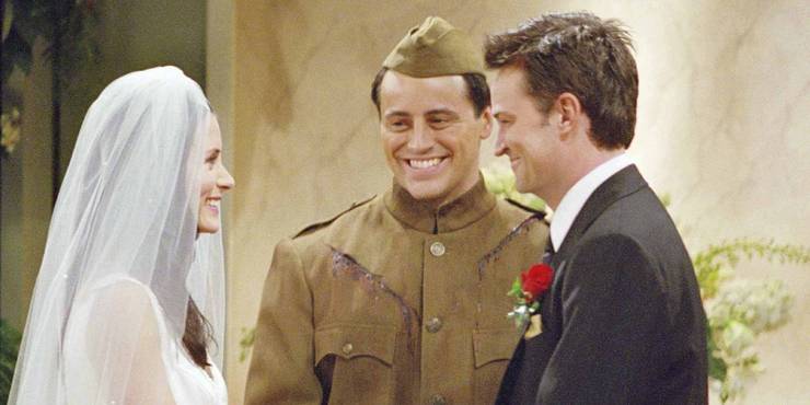 Friends 5 Best Things Joey Did For Chandler 5 Chandler Did For Joey