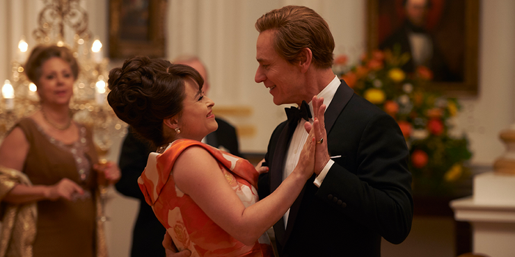 The Crown 10 Hidden Details About Princess Margaret S Costume You Didn T Notice