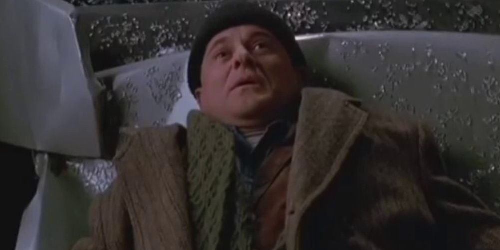 Home Alone 10 of Kevins Best Schemes Ranked