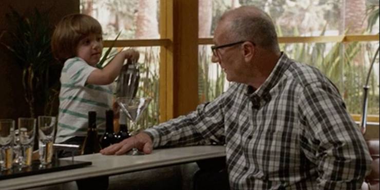 Modern Family 10 Of Jay S Biggest Mistakes Screenrant Modern Family 10 Of Jay S Biggest Mistakes Screenrant
