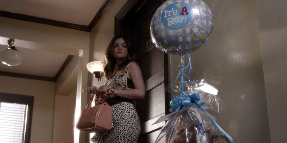 Pretty Little Liars 5 Of The Creepiest Messages From “A” (& 5 Of The Lamest)