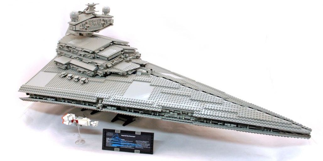 The 10 Biggest Star Wars Lego Sets (And How Many Pieces Are In Each)