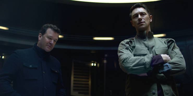 Lost In Space Season 2 Cast Character Guide Screen Rant