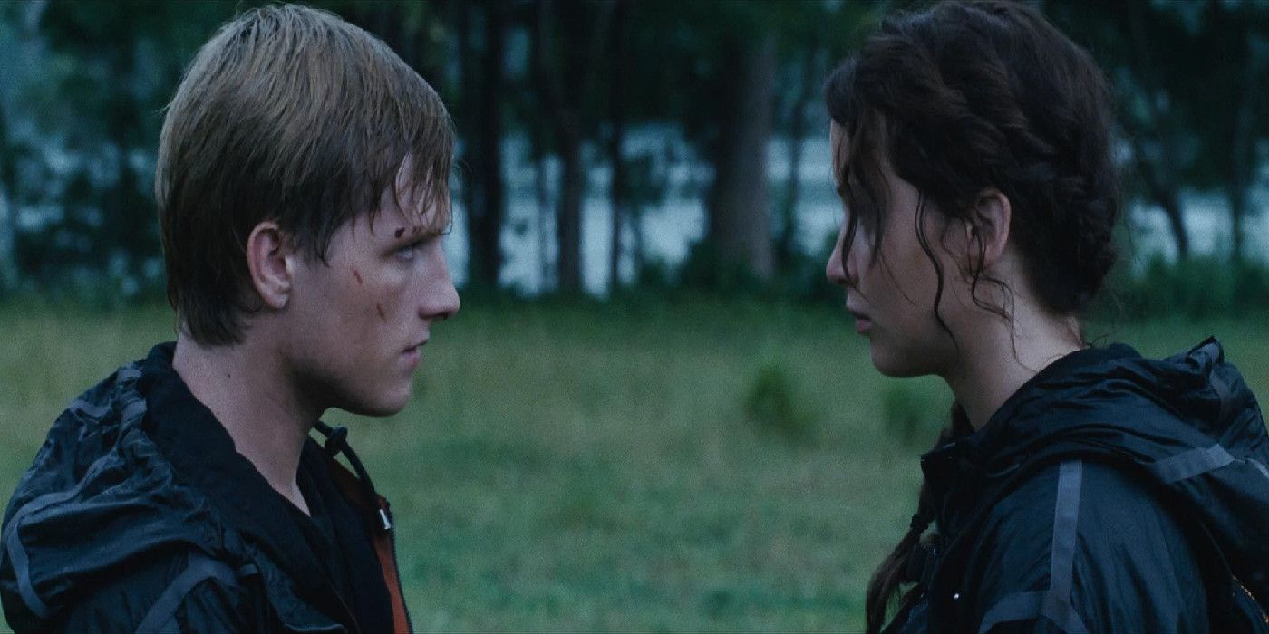 The Hunger Games 5 Most Inspirational Peeta Scenes (& 5 Where Fans Felt Sorry For Him)