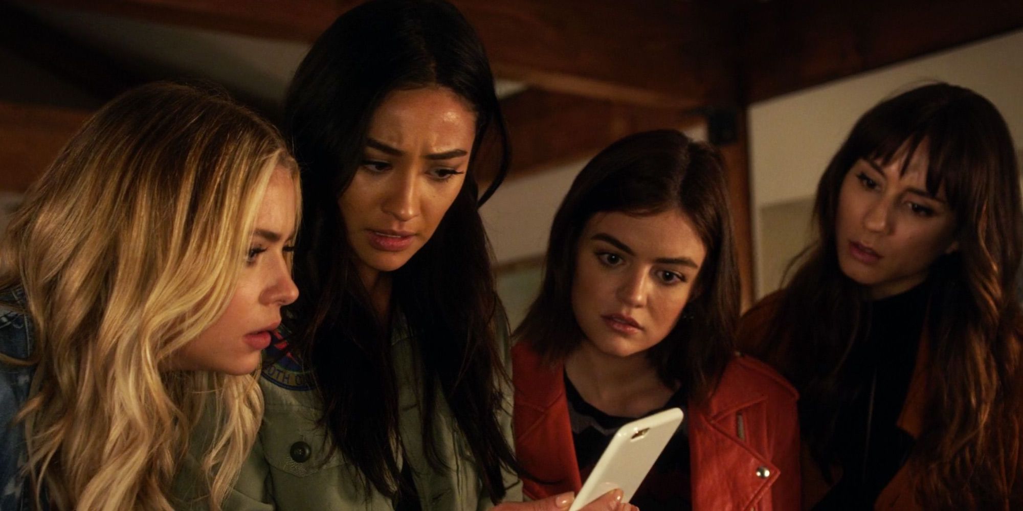 10 Friendship Tips We Learned From Pretty Little Liars