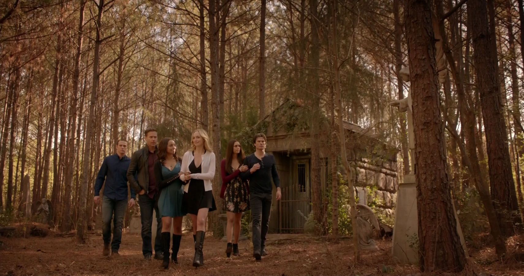 The Vampire Diaries 10 Hidden Details About Mystic Falls You Didn't Notice