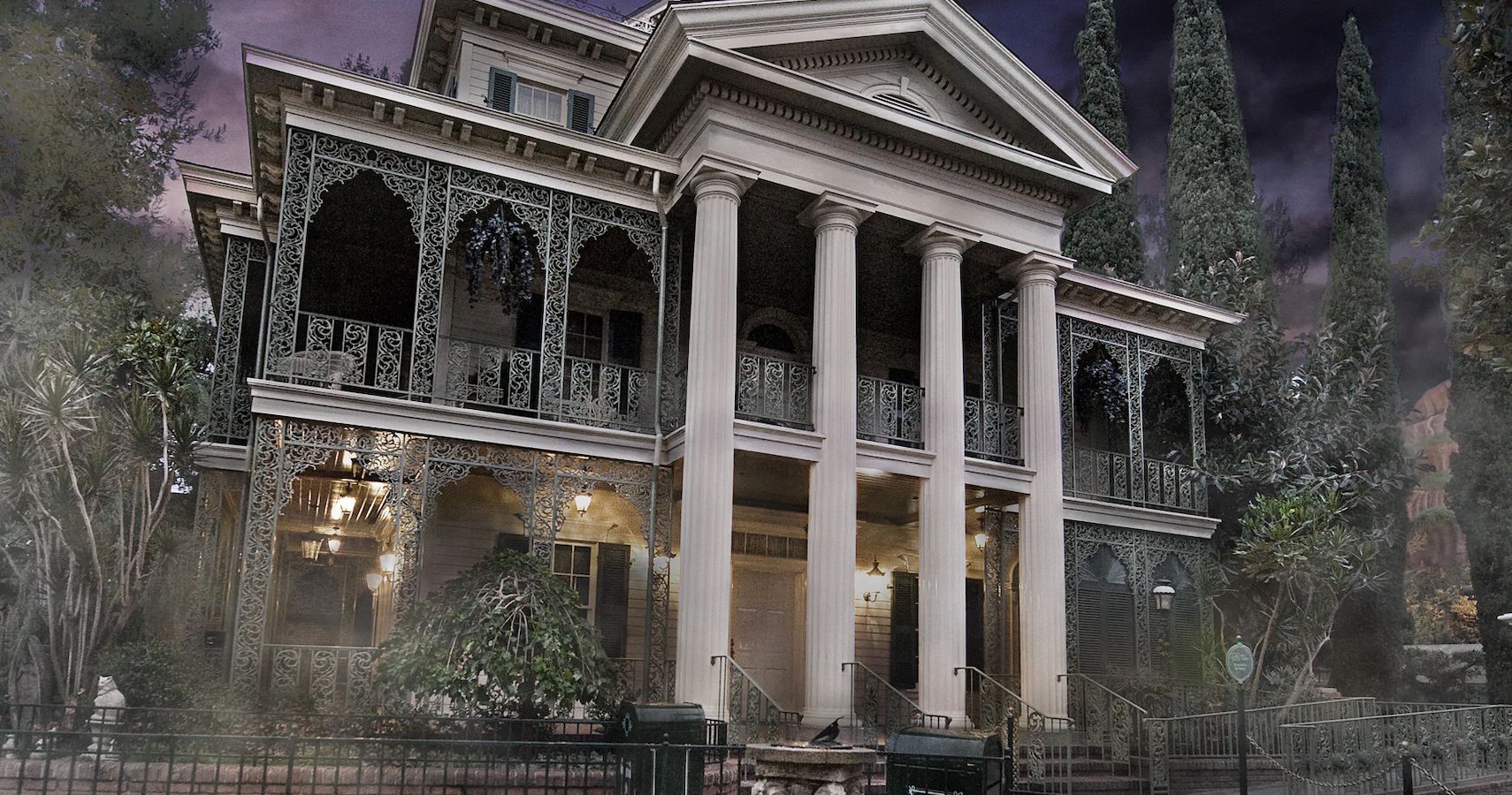 10 Things They Cut From The Haunted Mansion Before Opening ...