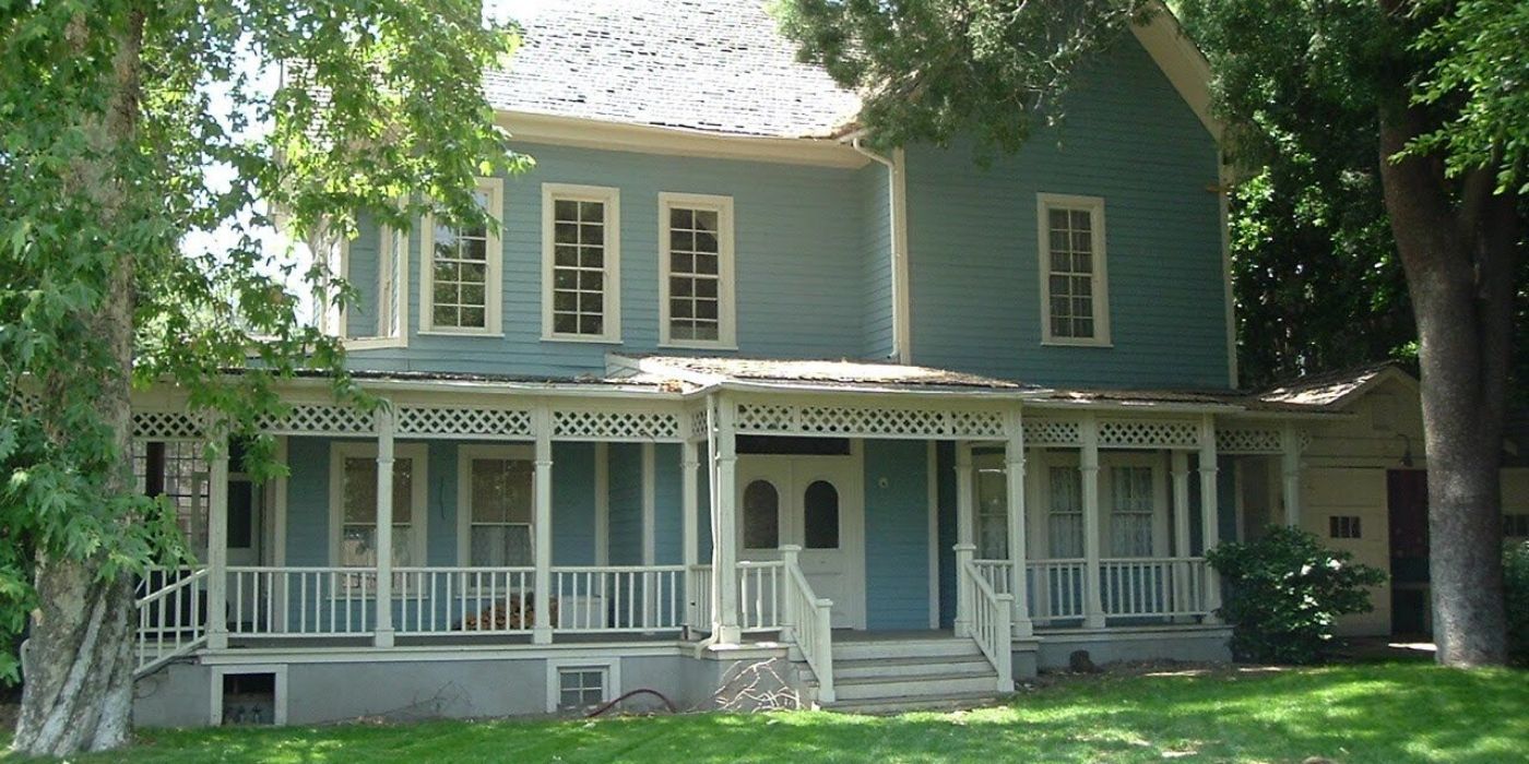 10 Things You Never Noticed About The Gilmore Girls House