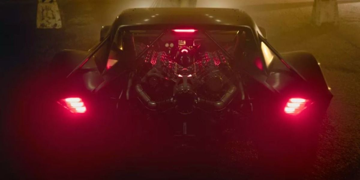 Batman 5 Things We Like About Robert Pattinsons Batmobile (& 5 We Dont)