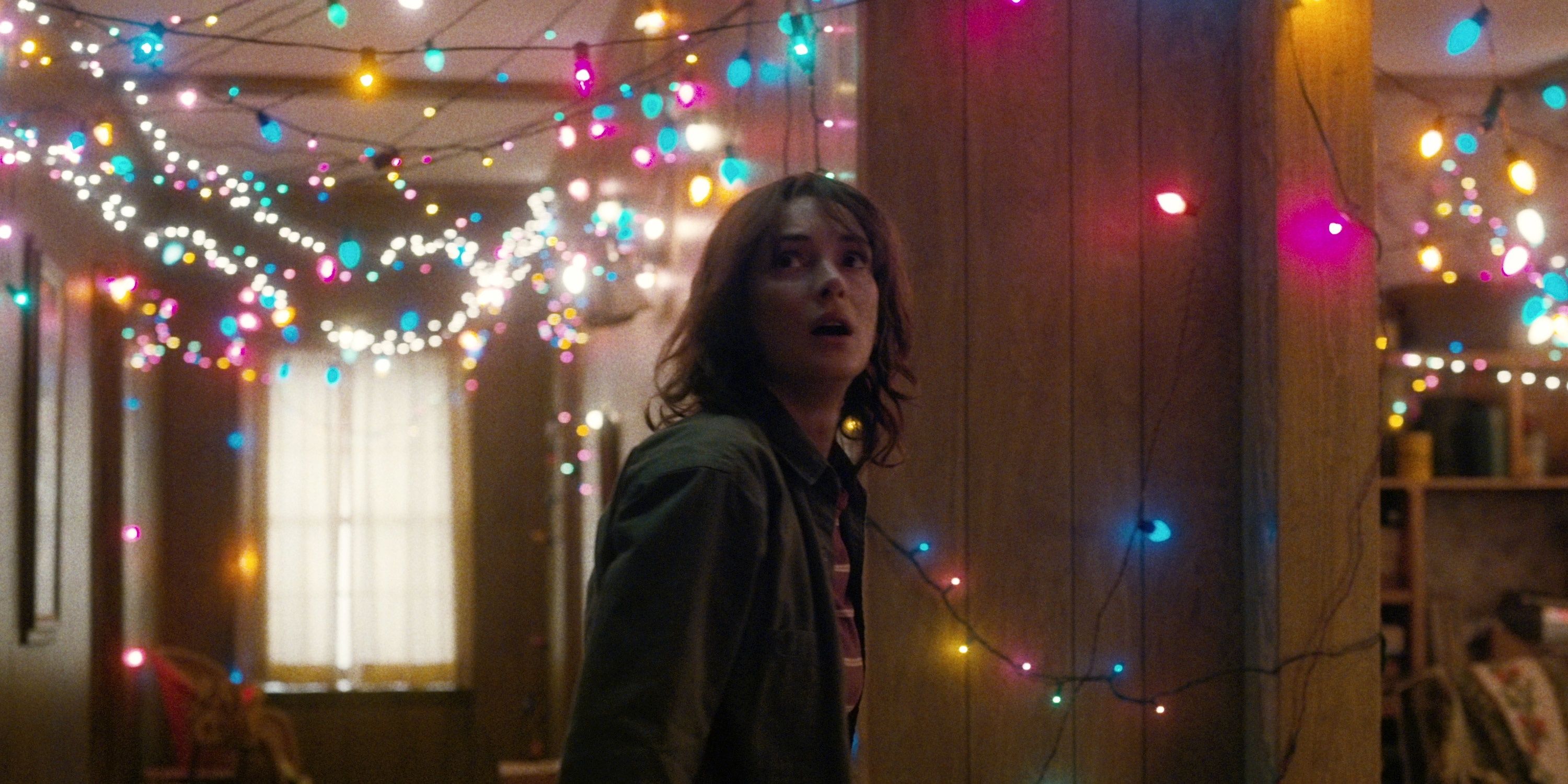 Stranger Things 5 Times We Felt Bad For Joyce (& 5 Times We Hated Her)