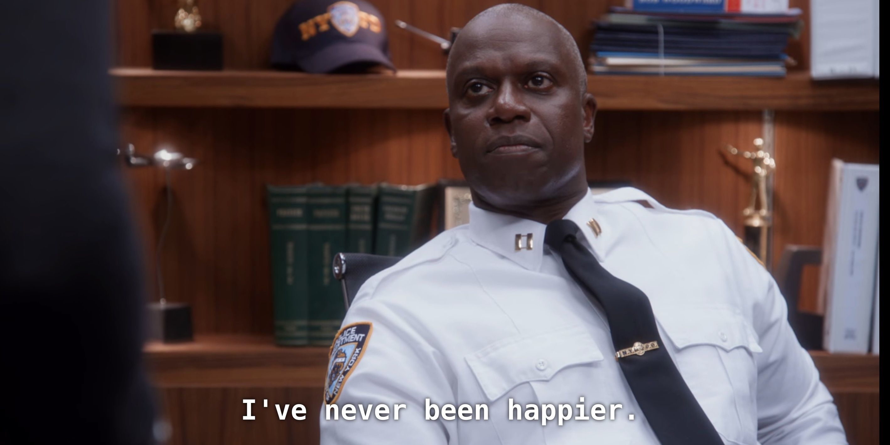 Brooklyn NineNine 5 Ways Captain Holt Changed Since Season 1 (& 5 Ways He Stayed The Same)