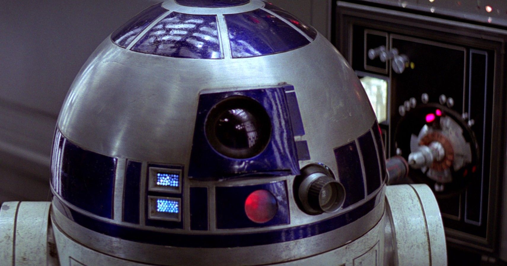 Star Wars: 10 Things You Didn't Know About R2-D2 | ScreenRant