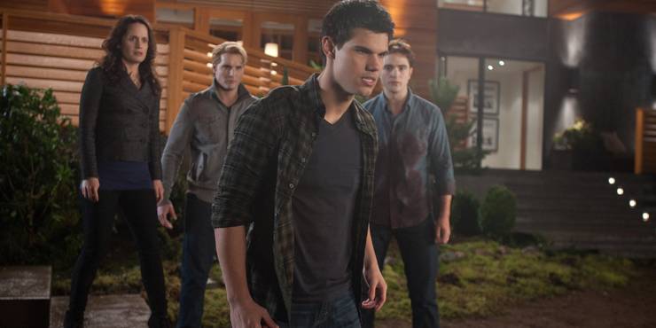 Get Twilight 10 Sassy Quotes From Jacob Black Screenrant Desktop Wallpaper Wallpaper Twilight 10 Sassy Quotes From Jacob Black Screenrant For Android Free