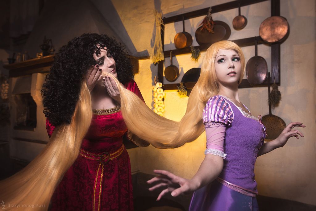Disneys Tangled 10 Amazing Rapunzel Cosplays That You Have To See To Believe