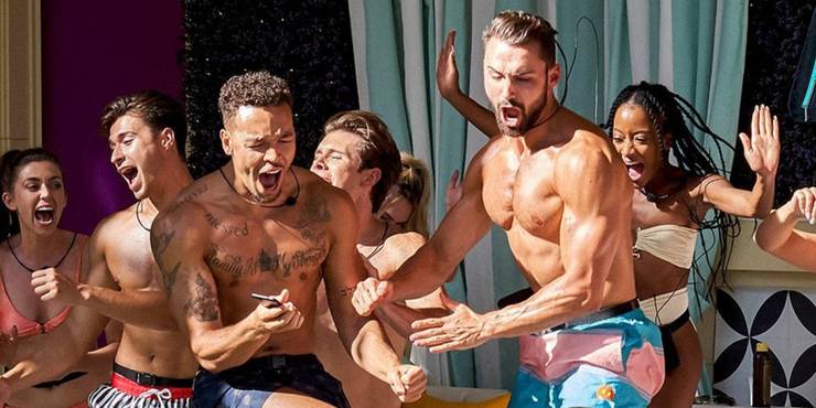 8 Ways Love Island Usa Is Better Than The Uk Version Screenrant