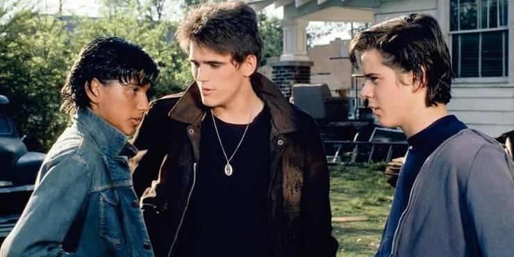 The Outsiders 15 Big Differences Between The Movie And The Book