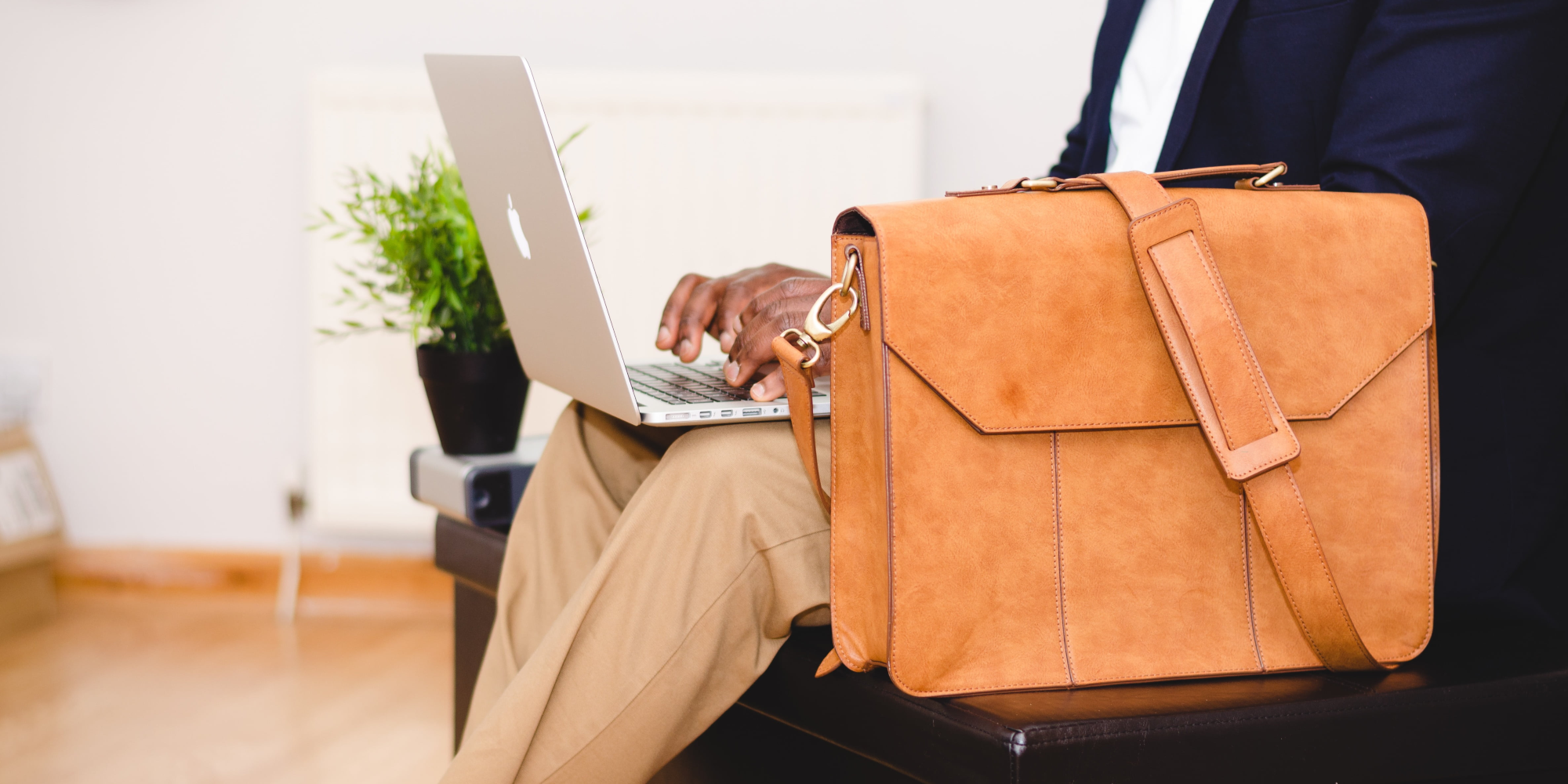 Best Laptop Bags (Updated 2022)