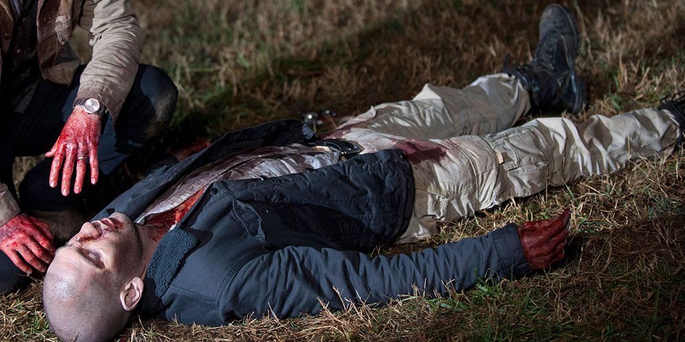 The Walking Dead 10 Things About The Zombies That Dont Make Sense