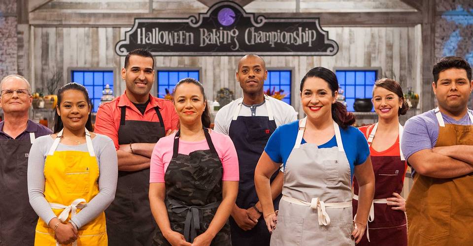 Halloween Baking Championship Why Fans Love The Show S Social Distancing Halloween Baking Championship Why Fans Love The Show S Social Distancing