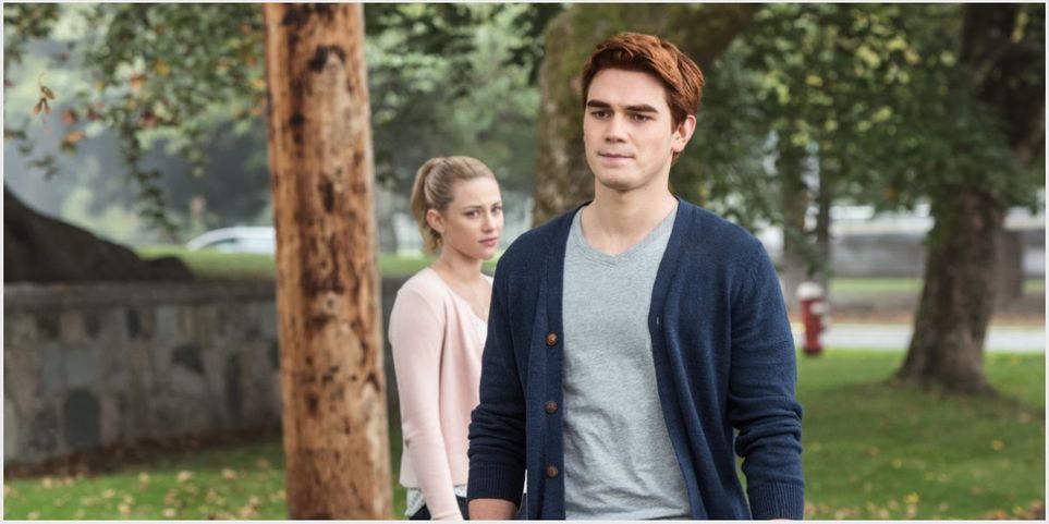 Riverdale 5 Times Archie Was A Nice Guy (& 5 When He Was A Good Person)