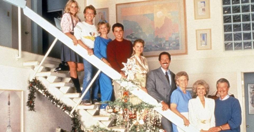 10 Crazy Things About A Very Brady Christmas That Make No Sense A Very Brady Christmas Cast