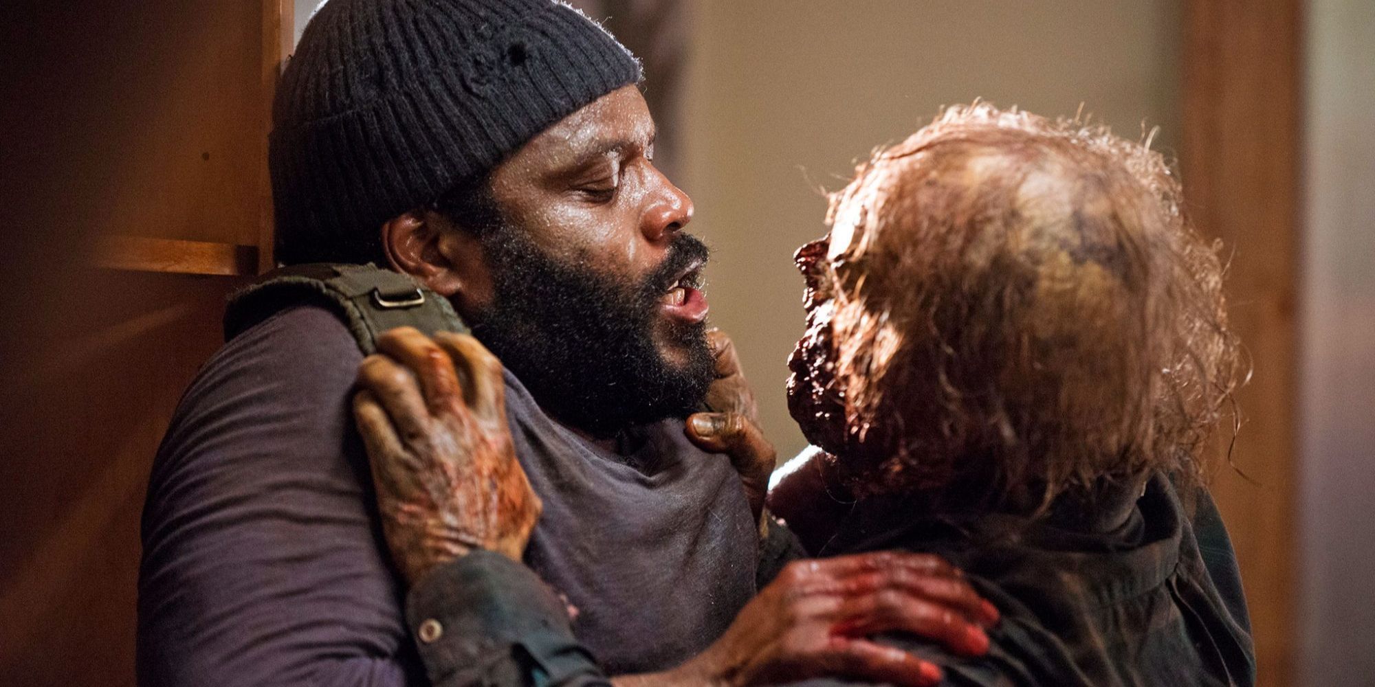 The Walking Dead 10 Scenes That Make Viewers Nervous When Rewatching