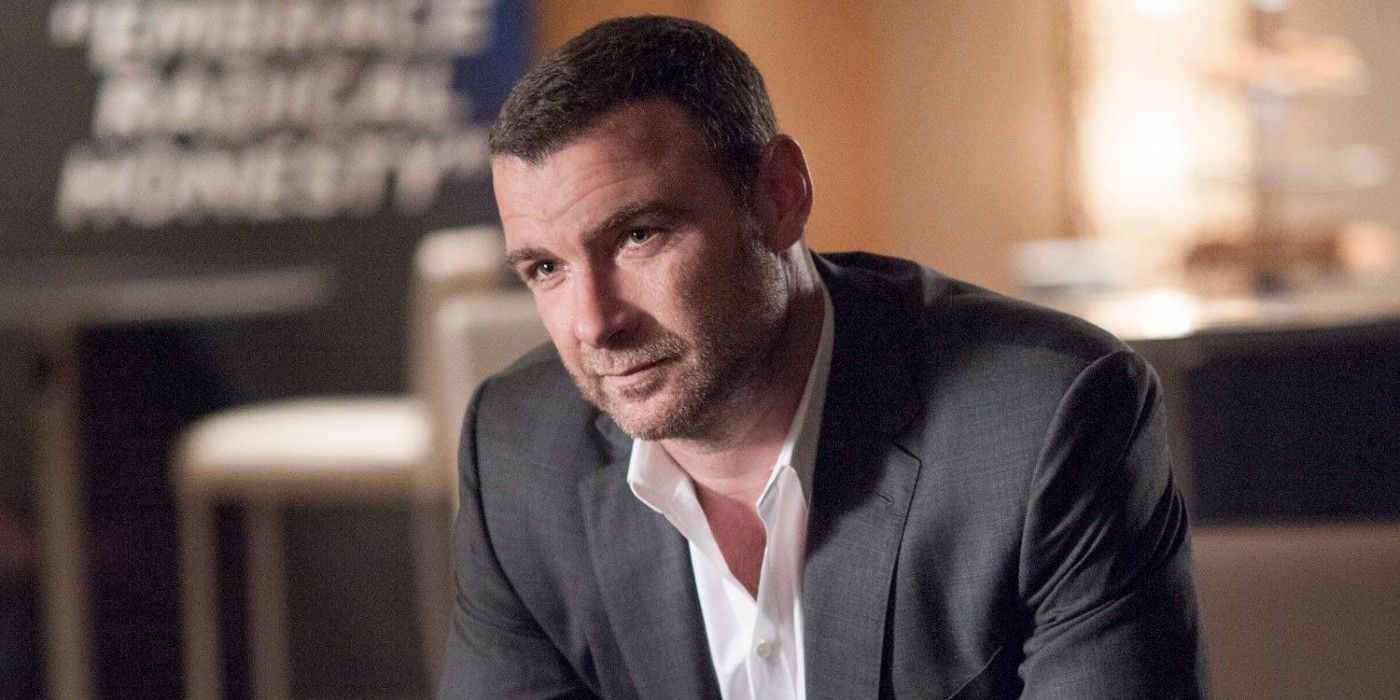 Ray Donovan Movie Set Photo Gives First Look At Returning Cast