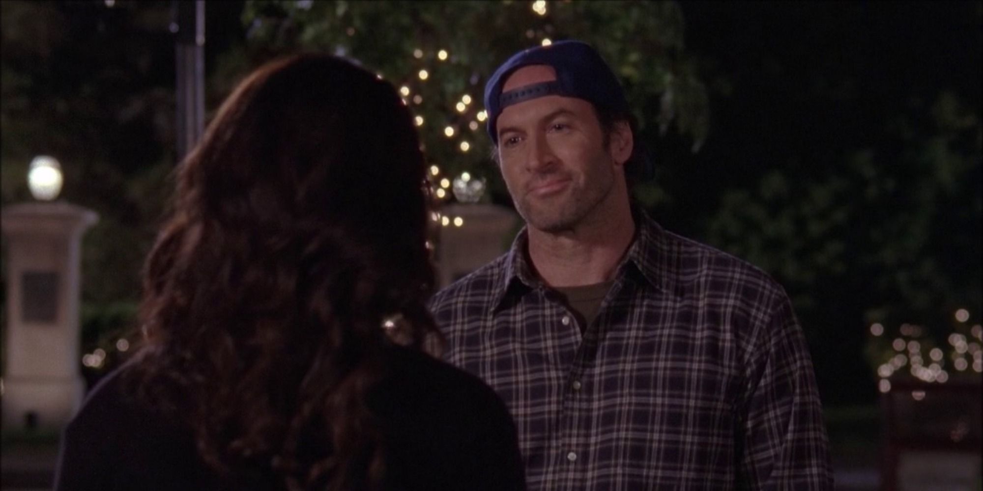 Lorelai Luke get together for good and kiss at the end of Gilmore Girls finale Bon Voyage