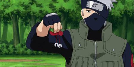 Kakashi hält die Glocke für den Glockentest