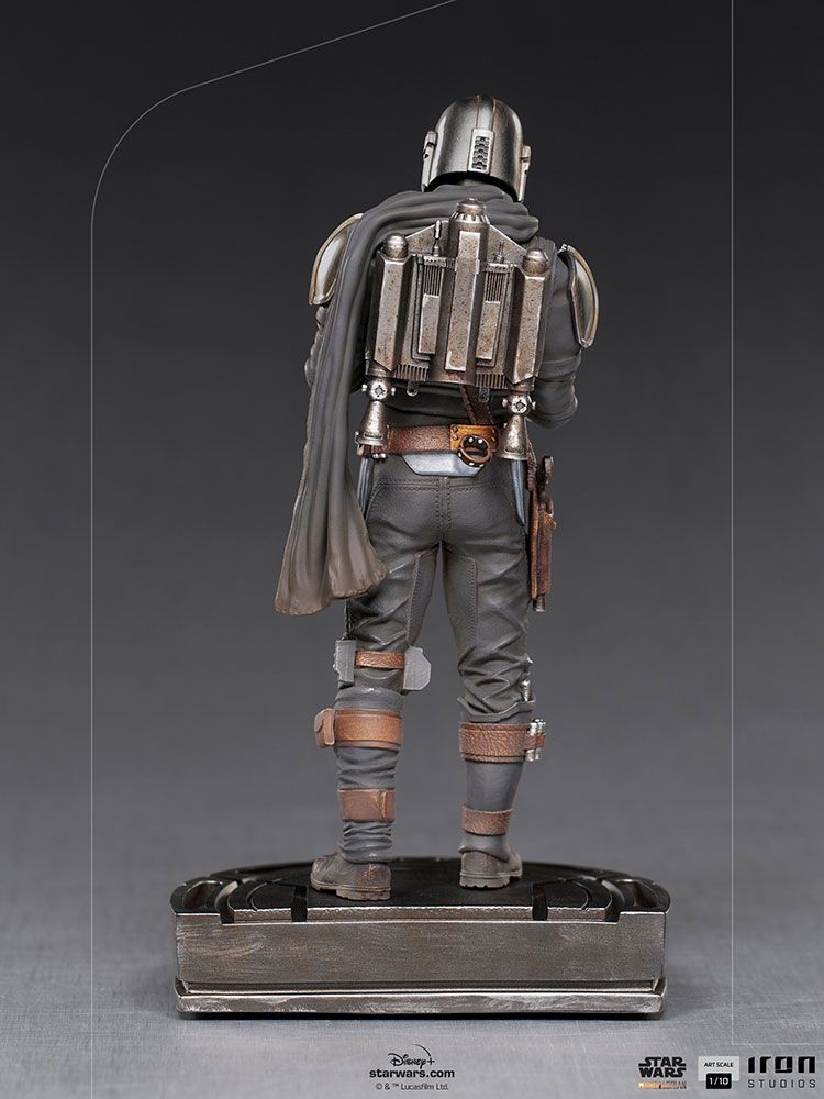 statue mandalorian