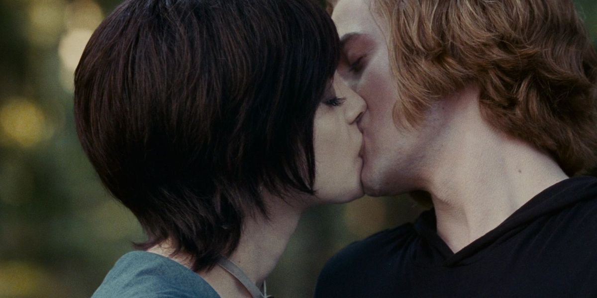 Twilight Top 10 Kiss Scenes In The Franchise Ranked