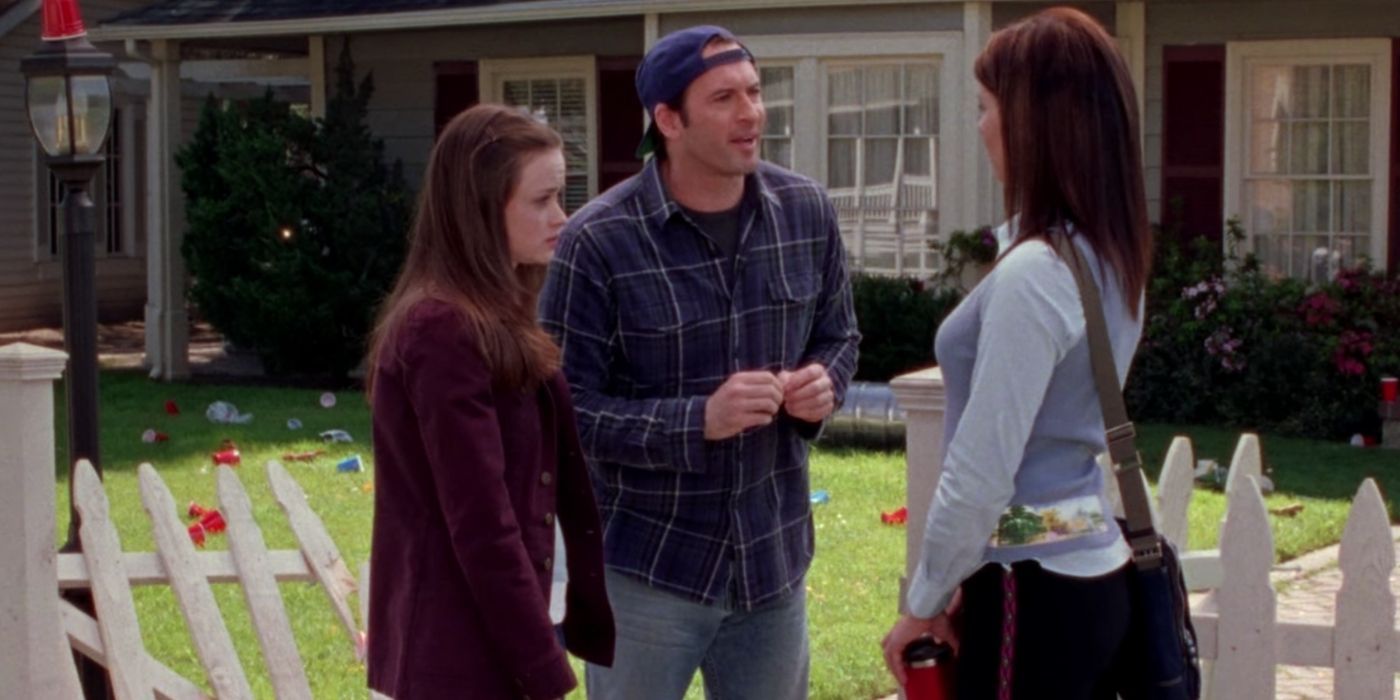 Loreali and Luke talking about Kyles party with Rory on Gilmore Girls