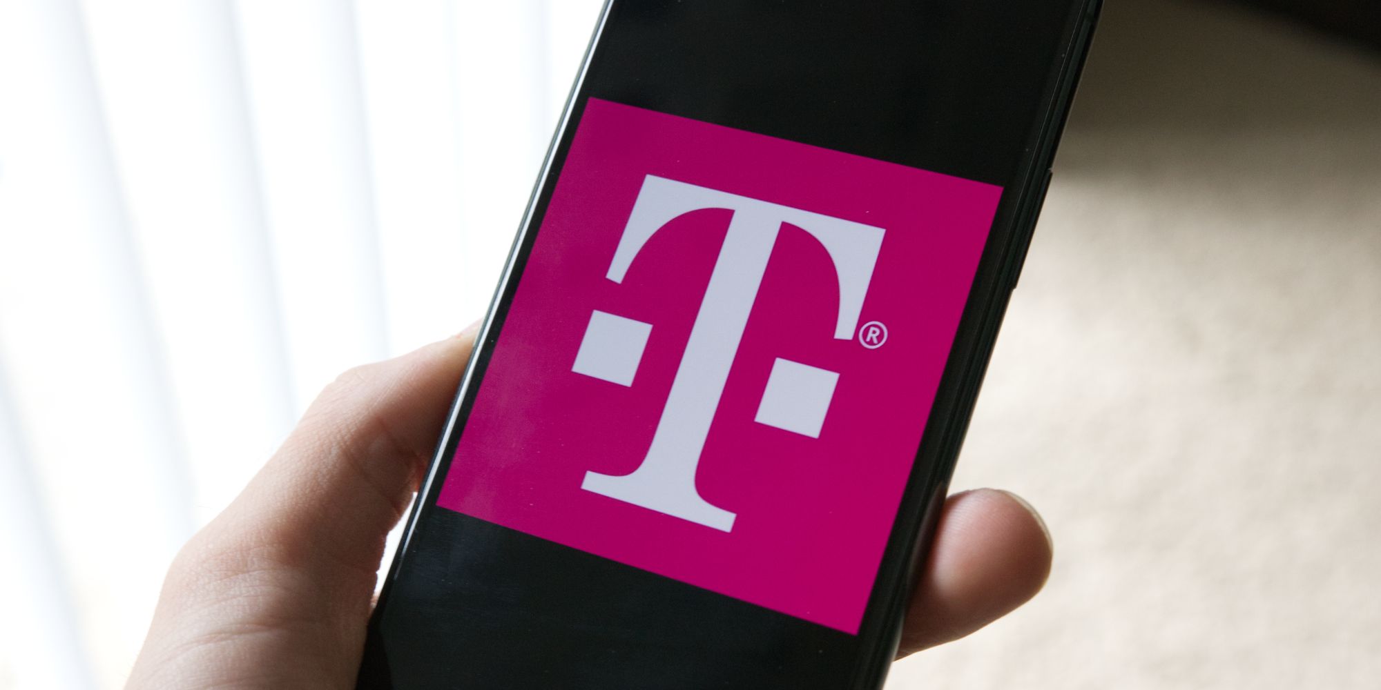 Is TMobile Open On Sundays? Store & Customer Service Hours Explained