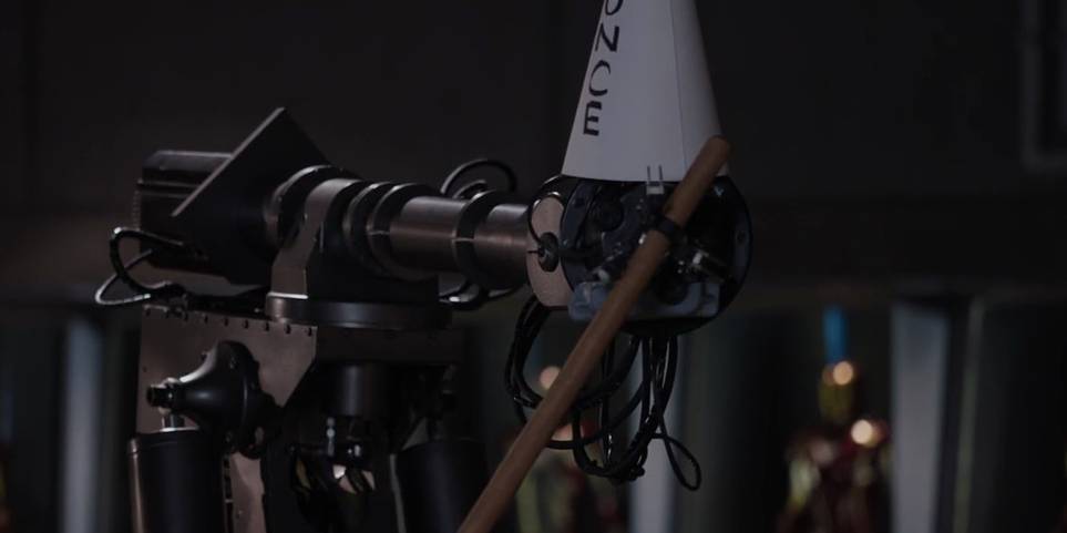 No Way Home: Best Easter Eggs In The Film 8 Dum e in Iron Man.jpg?q=50&fit=crop&w=963&h=481&dpr=1